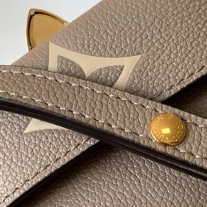 Louis Vuitton LV Favorite Brown Like Auth Handbags Lock Gold 24x14cm