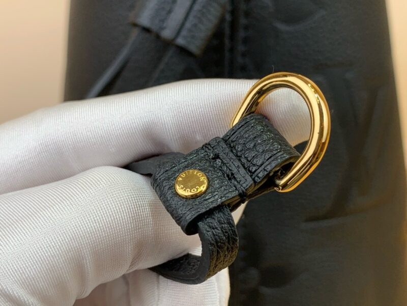 Louis Vuitton LV Never Full Black Handbags 32x29x17cm