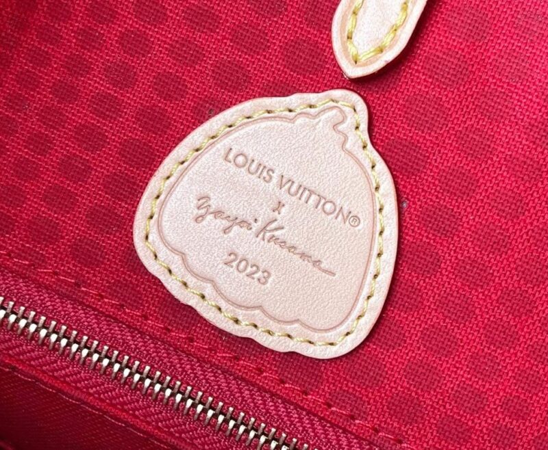 Louis Vuitton LV Onthego Polka Dot Pattern Handbags 35x28cm