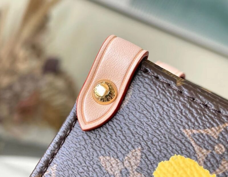 Louis Vuitton LV Onthego Polka Dot Pattern Handbags 35x28cm