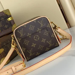 Louis Vuitton Monogram Pattern Super Premium Handbag 14x13x11cm