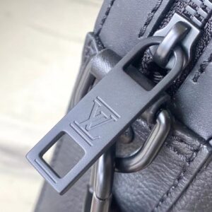 Louis Vuitton LV Fastline Men’s Handbag Black 23.5x18x7cm