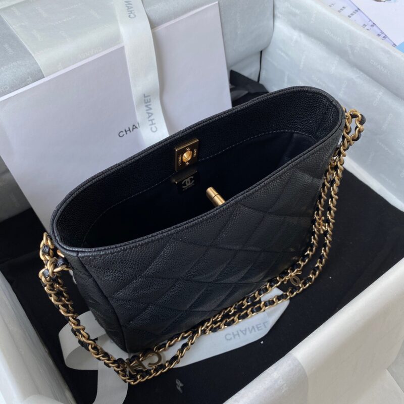Chanel Hobo Like Auth Handbags Pebbled Leather With Lock Gold 19x16cm