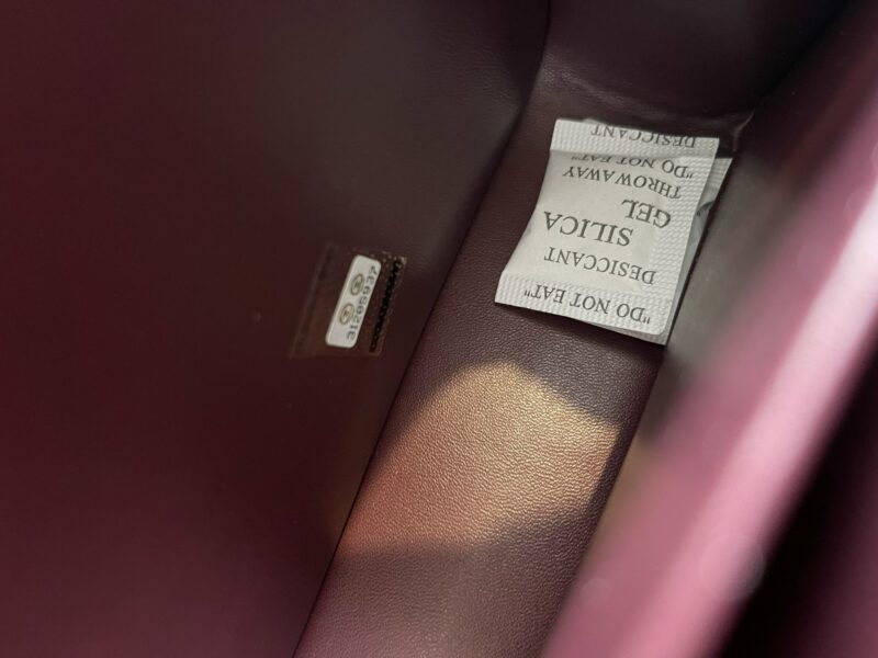 Chanel Medium Classic Like Auth Handbags Cowhide Black Lock Gold 25.5cm