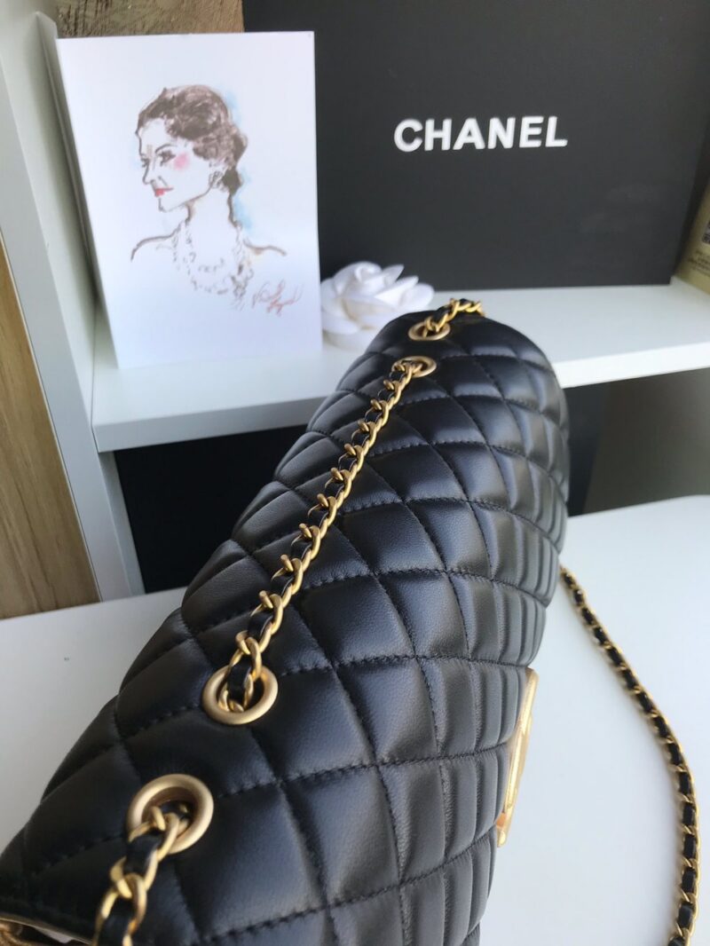 Chanel Woman’s Like Auth Handbags Black Mix Yellow Leather 25cm
