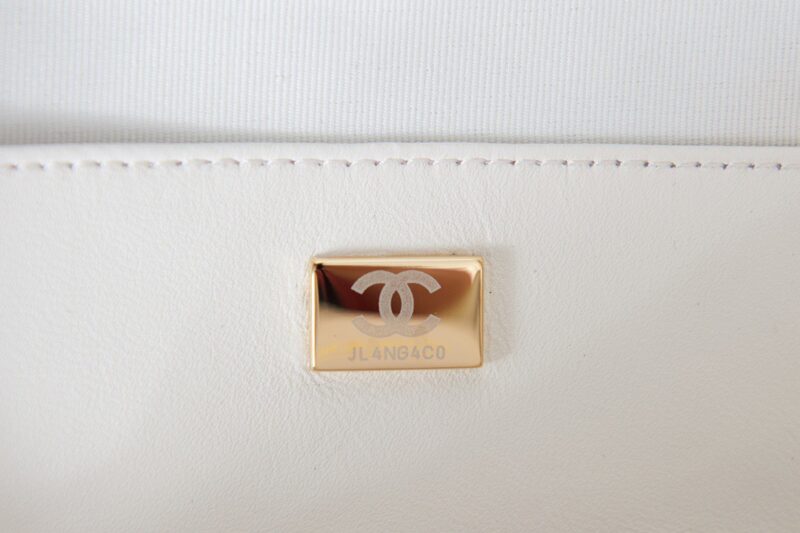 Chanel The One Like Auth Handbags Smooth Leather Heart-Pattern Milk Lock Gold 16.5x18x6.5cm