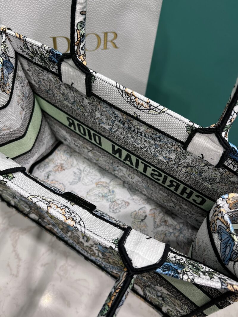 Dior Book Tote Super Quality Women’s Handbag Embroidered Fabric Size 36cm