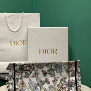 Dior Book Tote Super Quality Women’s Handbag Embroidered Fabric Size 36cm