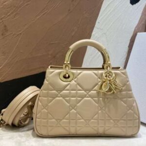 Tui-Xach-Nu-Hang-Hieu-Dior-Lady-Sieu-Cap-Mau-Be-24x18cm-5-600x451-1 Lady DIOR Wicker Bag