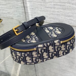 Dior branded women’s handbag with crossbody strap 18x6cm