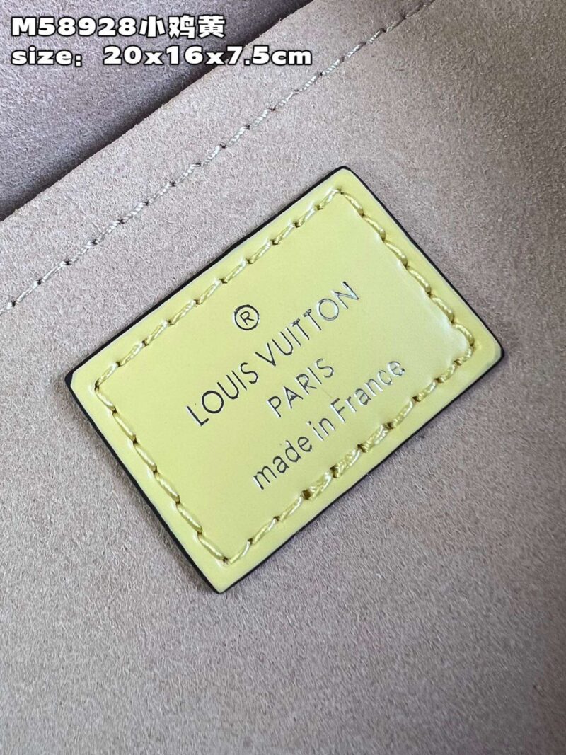 Tui-Xach-Nu-Louis-Vuitton-LV-Clunny-Rep-11-Cao-Cap-Mau-Vang-20x16cm-2 Louis Vuitton Clunny Yellow Raised Pattern 20x16cm