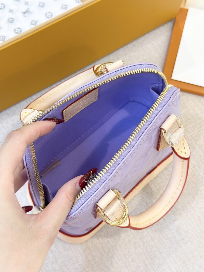 Louis Vuitton LV Nano Alma Monogram Vernis Like Auth Handbags 18x12x8cm