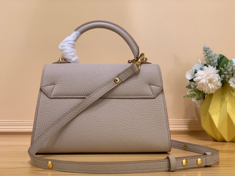 Louis Vuitton LV Twist Handle Like Auth Lock Gold Handbags 17x25x11cm