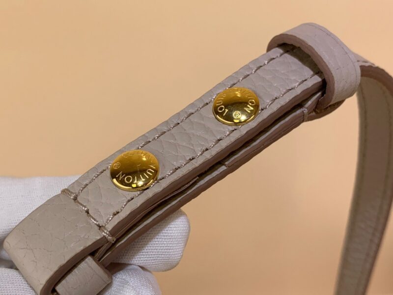 Louis Vuitton LV Twist Handle Like Auth Lock Gold Handbags 17x25x11cm