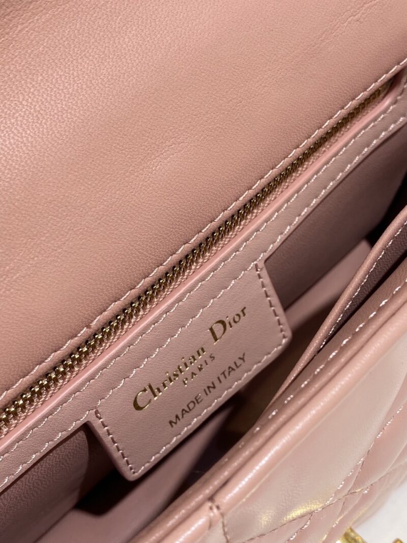 Tui-Xach-Nu-Mau-Hong-Dior-Caro-Sieu-Cap-Khoa-Vang-25cm-3 Dior Pink Plaid Super Quality Women’s Handbag with Gold Lock 25cm