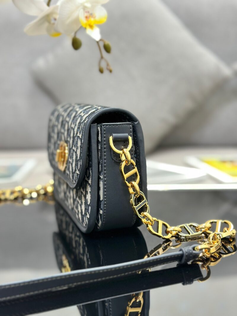 Dior 30 Montaigne Avenue Monogram Super Bag 22.5x12cm