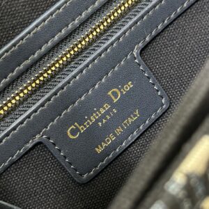 Dior 30 Montaigne Avenue Monogram Super Bag 22.5x12cm