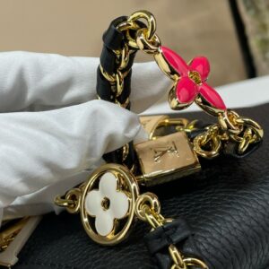 Louis Vuitton LV Capucines BB Black Cowhide Leather Handbags 21x14x8cm