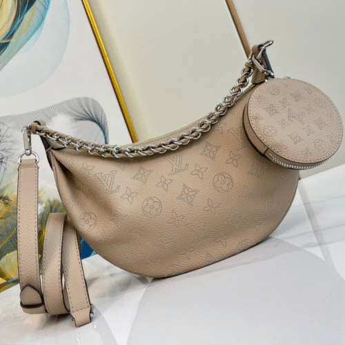 Untitled-design-2025-05-27T045837.313 Louis Vuitton LV Baia Mahina Mono Pattern Like Auth Handbags 26x17x7.5cm