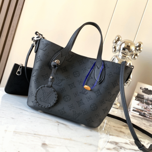 Untitled-design-2025-05-27T050210.132 Louis Vuitton LV Blossom PM Mahina Black Handbags 20x20x12.5cm