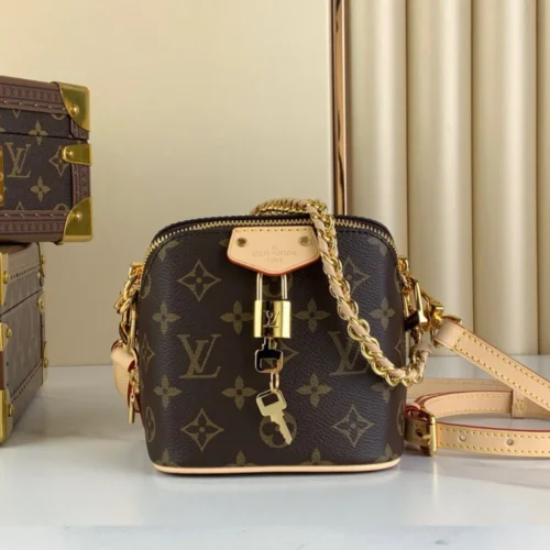 Untitled-design-2025-05-28T060229.757 Louis Vuitton Lv Just In Case Monogram Pattern Handbags 14x13x11cm