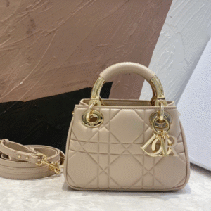 Untitled-design-2025-05-29T191748.664 Dior Bobby Women’s Crossbody Bag Super White Smooth Leather 21.5x12x4cm
