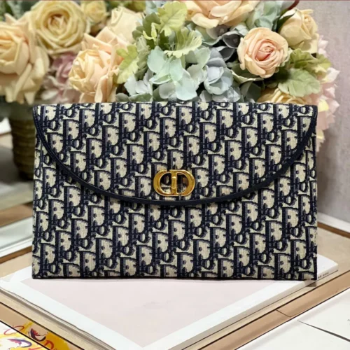 Untitled-design-2025-05-30T032453.857 Dior 30 Montaigne Avenue Monogram Handbag Like Auth 30x18x2cm