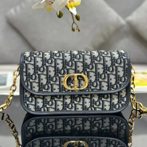 Untitled-design-2025-05-30T032822.263 Dior 30 Montaigne Avenue Monogram Super Bag 22.5x12cm
