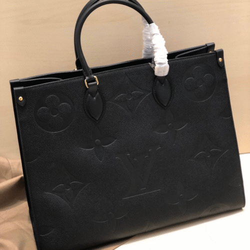 Untitled-design-2025-06-02T005227.234 Louis Vuitton LV On The Go PM Tote Bag Replica 1:1 Black Handbags 35cm