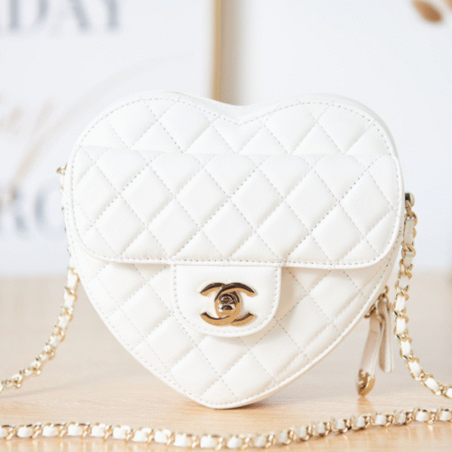 Untitled-design-2025-06-04T053935.956 Chanel The One Like Auth Handbags Smooth Leather Heart-Pattern Milk Lock Gold 16.5x18x6.5cm