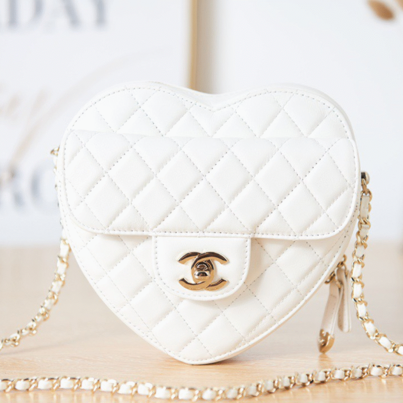 Chanel The One Like Auth Handbags Smooth Leather Heart-Pattern Milk Lock Gold 16.5x18x6.5cm