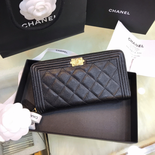 Untitled-design-2025-06-04T081716.427 Chanel Wallet Black Grained Leather Gold Lock 19×10.5cm