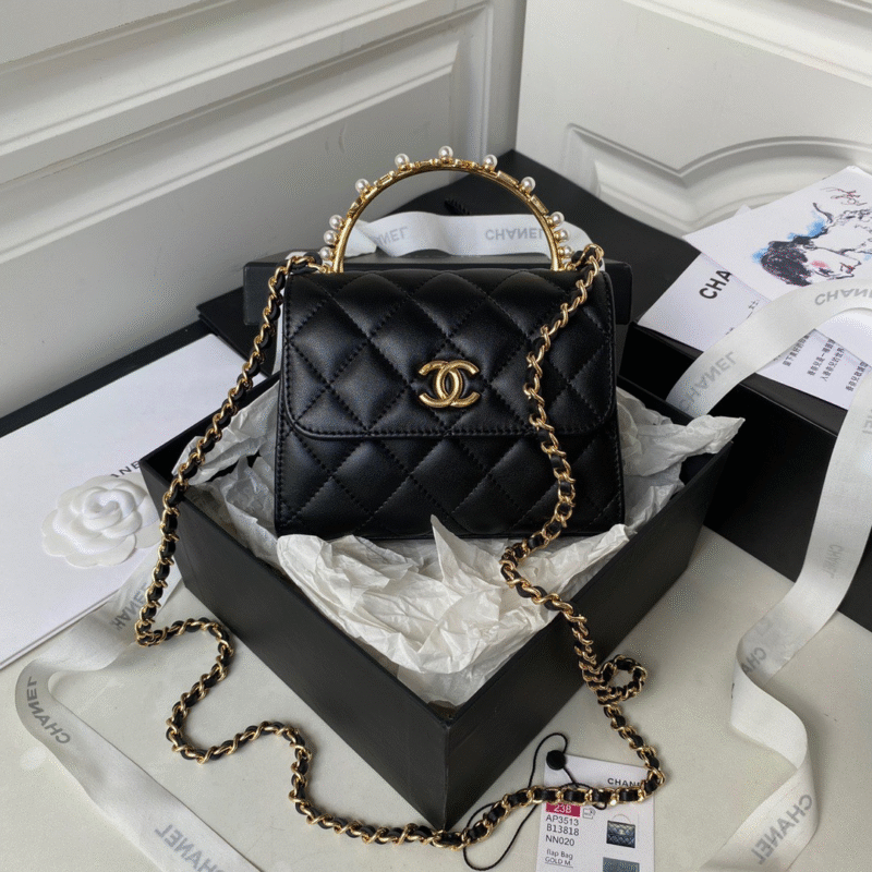 Chanel Woc Pearl Handle Plated Handbags Black Leather With Lock Gold 11.5×14.5×5.5cm