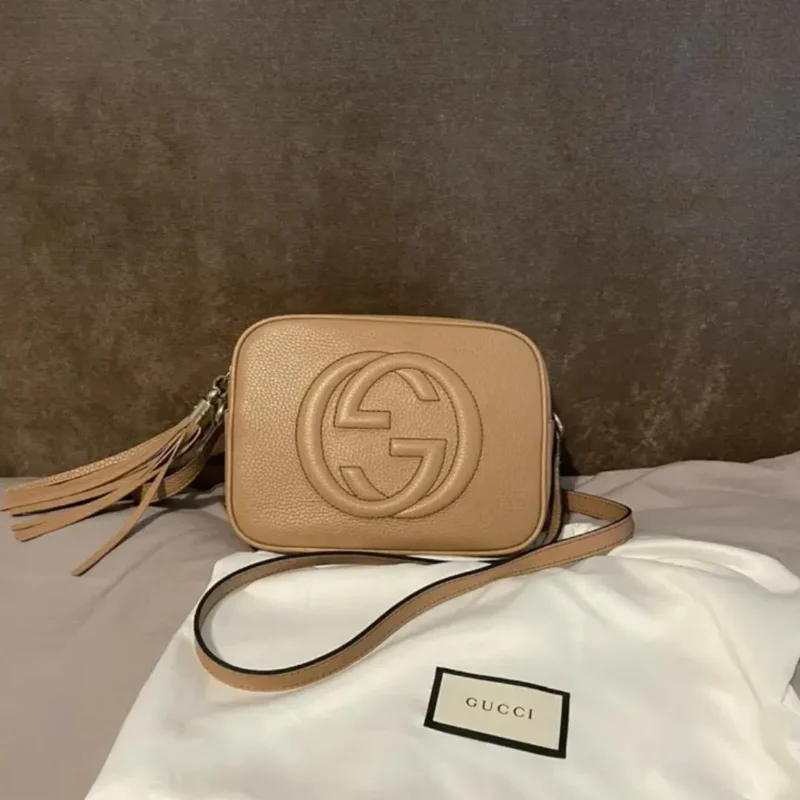 Untitled-design-2025-06-11T060533.319 Gucci Soho leather crossbody bag
