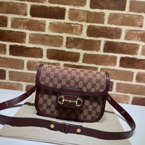 Untitled-design-2025-06-17T084502.851 Gucci Small Horsebit Shoulder Bag (All colour in Stock)