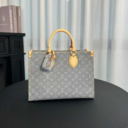 LV M13189 OnTheGo MM
