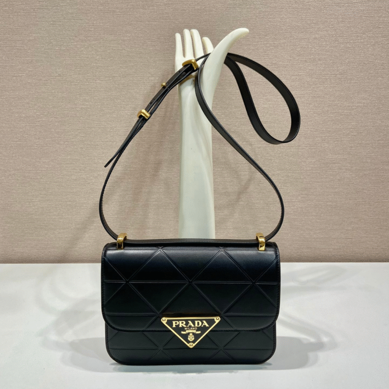 Prada Pattina in Pelle Calfskin Black