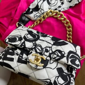 New CHANEL COCO BEACH 2025 White