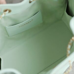 CHANEL 25 HANDBAG 30 IN GREEN CAVIER GOLD HARDWARE