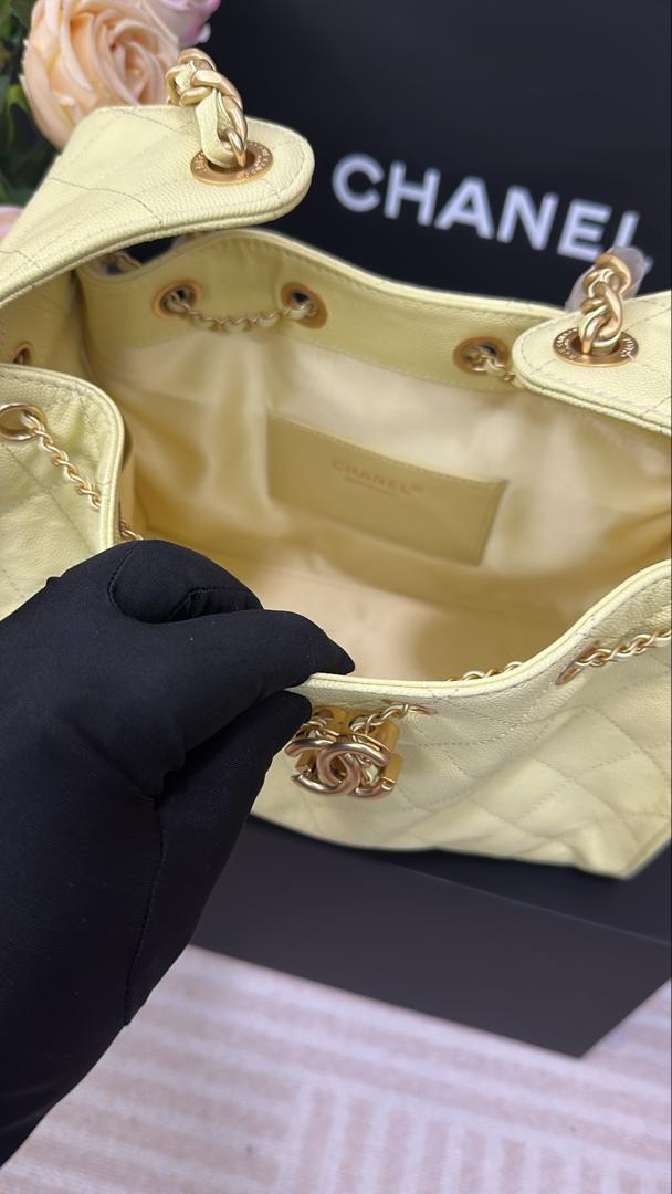 CHANEL 25 HANDBAG 30 IN YELLOW CAVIER GOLD HARDWARE