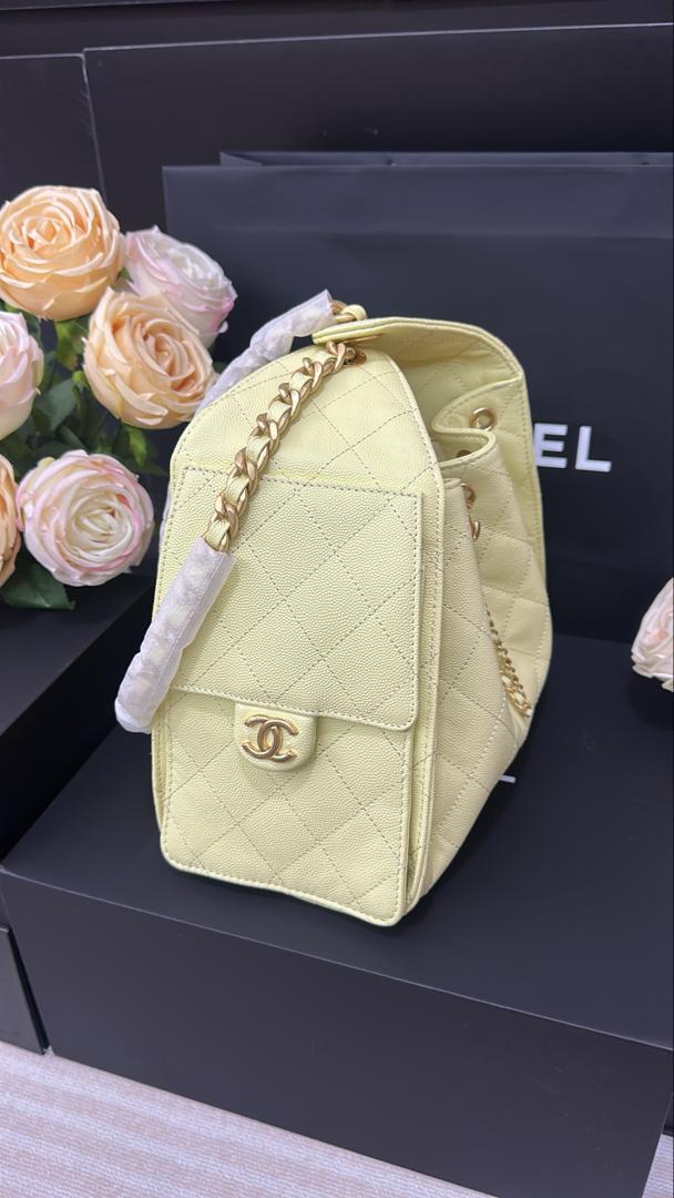 CHANEL 25 HANDBAG 30 IN YELLOW CAVIER GOLD HARDWARE