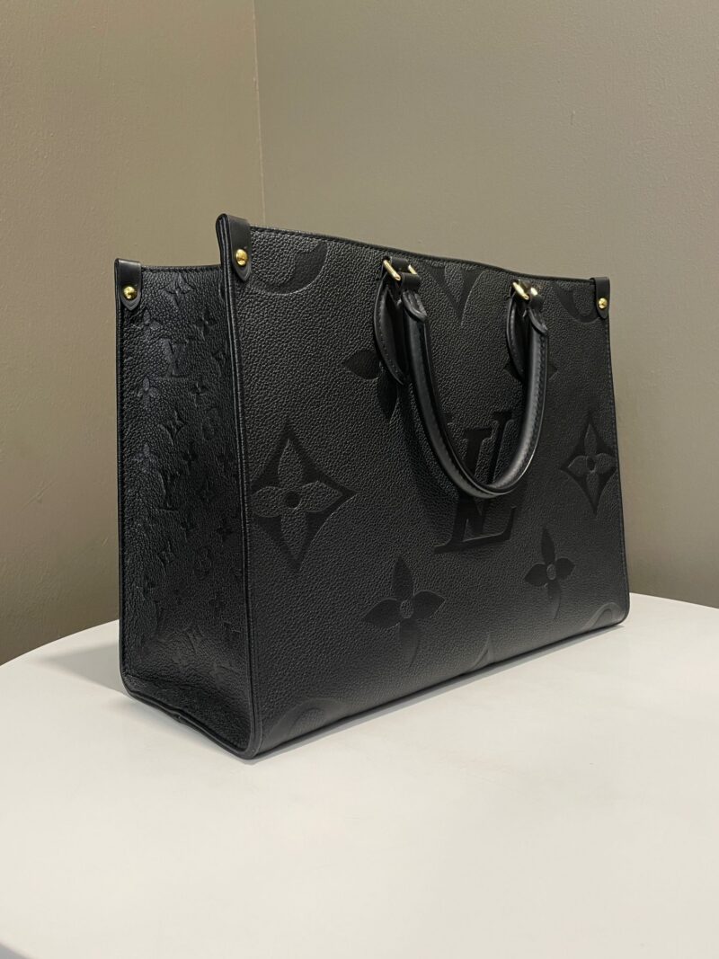 WhatsAppImage2024-10-31at4.08.33PM Louis Vuitton Black Empreinte Monogram Giant Onthego MM