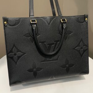 WhatsAppImage2024-10-31at4.08.33PM_1 Louis Vuitton Black Empreinte Monogram Giant Onthego MM