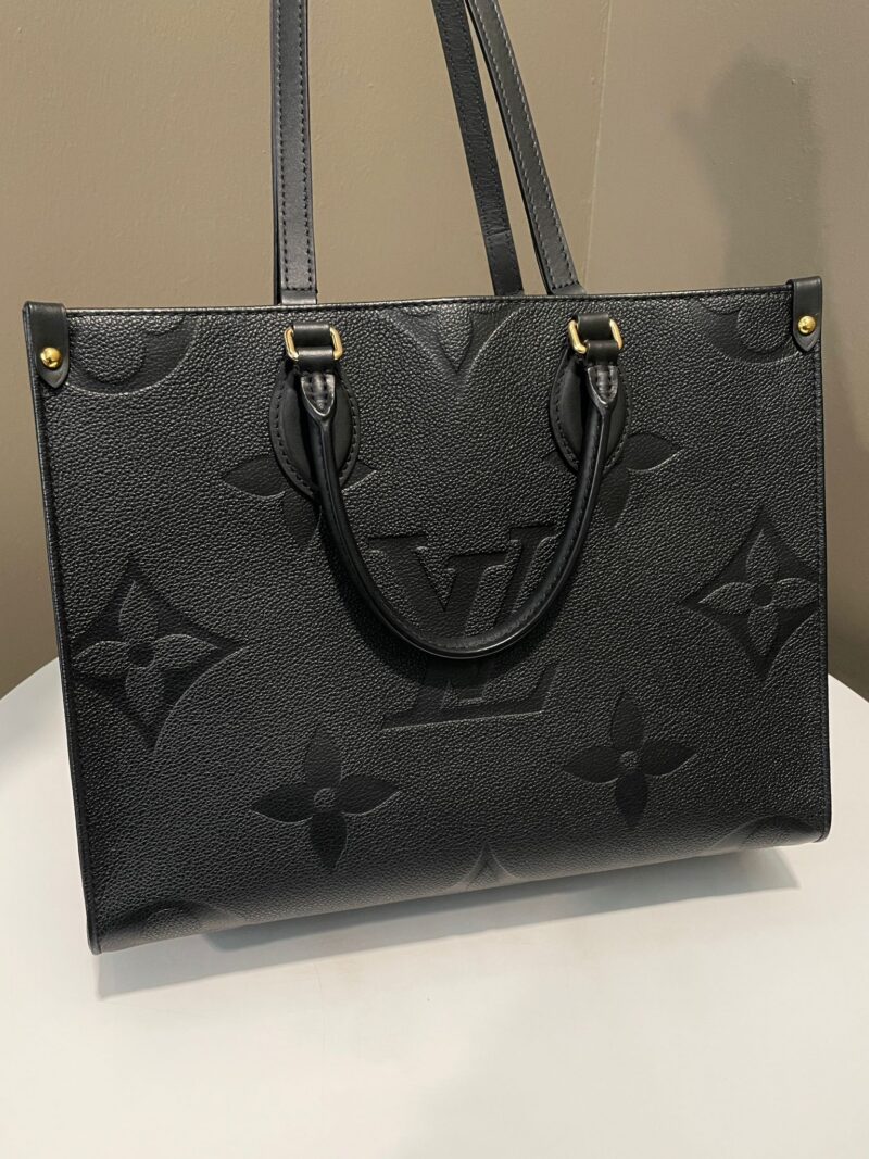 WhatsAppImage2024-10-31at4.08.33PM_1 Louis Vuitton Black Empreinte Monogram Giant Onthego MM