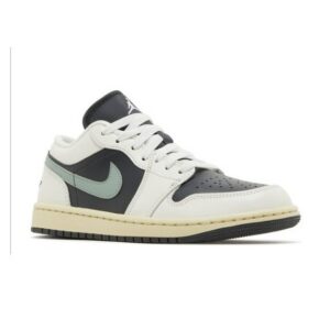 Wmns-Jordan-1-Low-Jade-Smoke-2-576x410-1 Jordan 1 Low