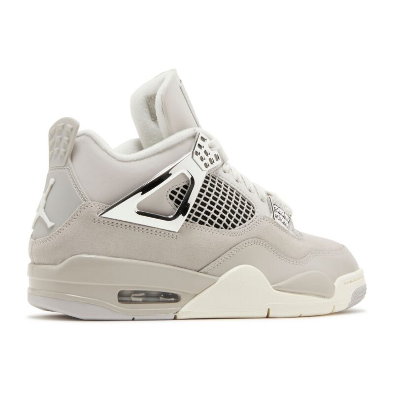Jordan 4 Retro