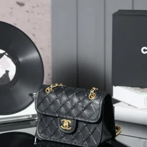 Chanel 25C Flap Bag 19cm Black Quilted Lambskin
