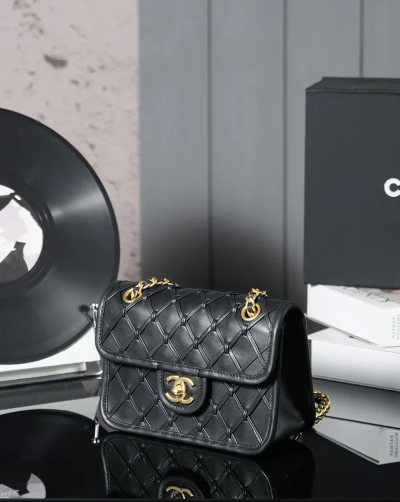 Chanel 25C Flap Bag 19cm Black Quilted Lambskin