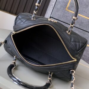 Chanel Matelasse Black Shoulder Bag Leather