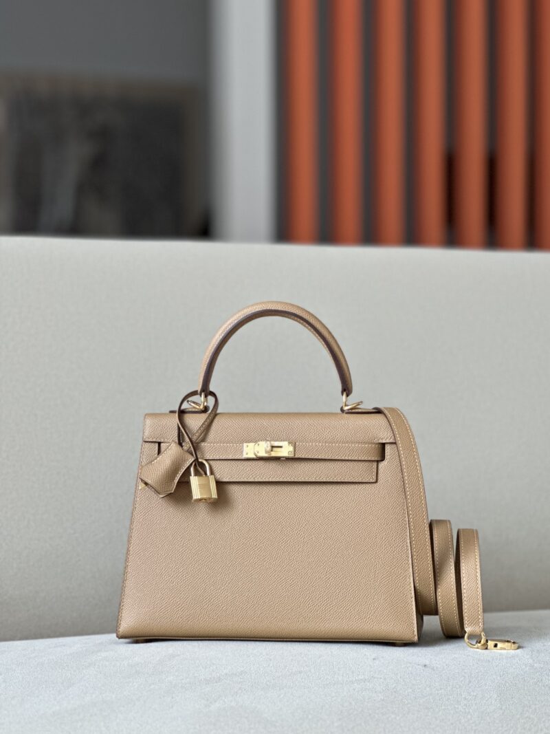Hermes Kelly 20 Gold hardware